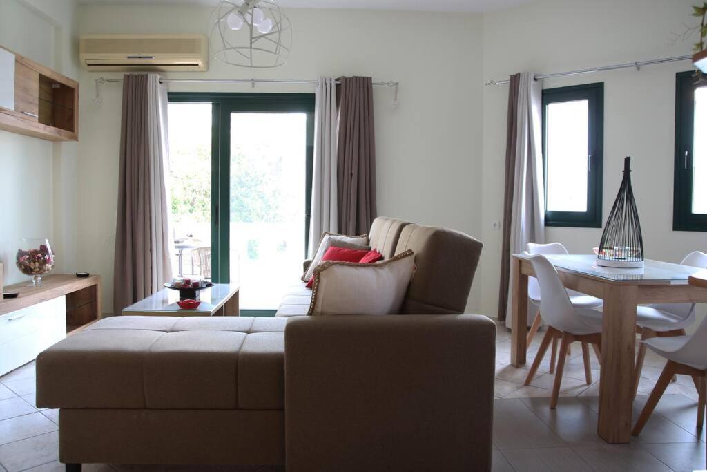 Anna Kavros Appartment Chrissi Akti Chania Exterior foto